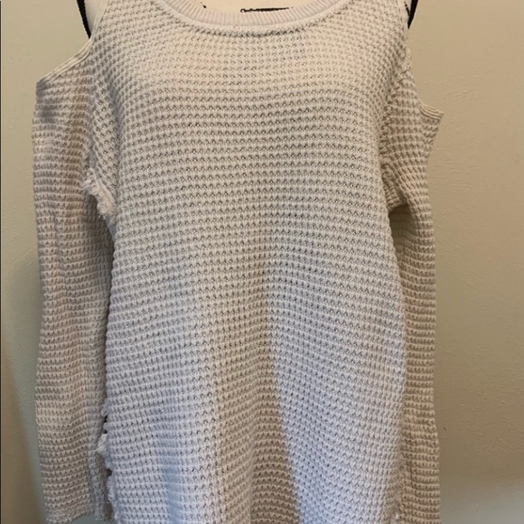 FREE PEOPLE COLD SHOULDER SWEATER - Picture 2 of 7